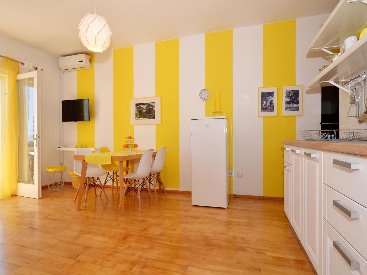 Apartments Newway Бол Экстерьер фото